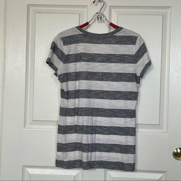 Gap Short Sleeve Tri-Blend Black Stripe V-Neck Tee, Small - Picture 7 of 12